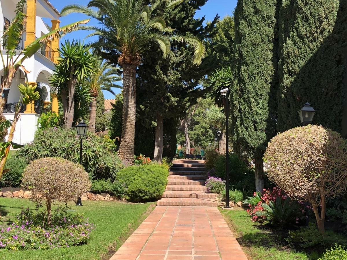Luxury Dona Carlota Torremolinos Exterior foto